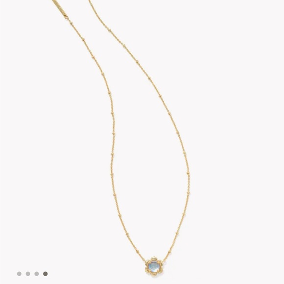 Kendra Scott Susie Gold Short Pendant Necklace in Dichroic Glass - Picture 2 of 4